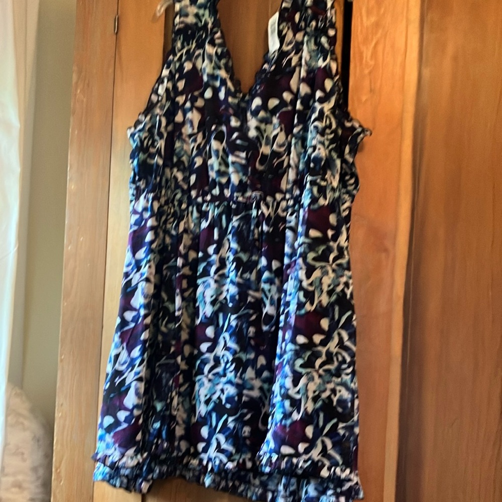torrid Floral High-Low V-Neck Dress in Navy, White & Burgundy
